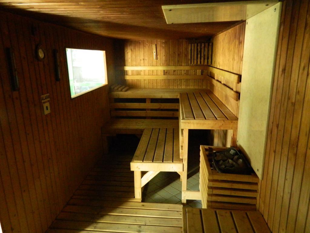 Spa Apartment Parkowy Chojnice Δωμάτιο φωτογραφία